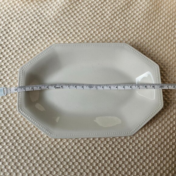 Johnson Brothers -‎ Vintage Plain White Gravy Boat with Dish - Made in England - Picture 4 of 15